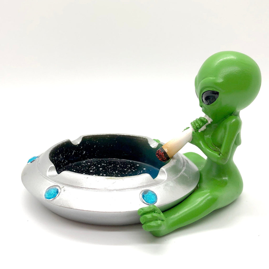 Smoking Alien Polyresin Ashtray CO/B\HA 