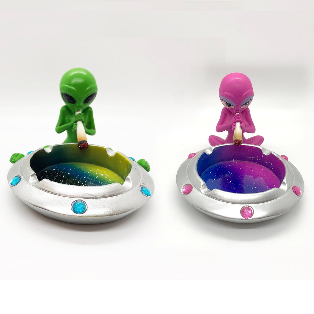 Smoking Alien Polyresin Ashtray CO/B\HA 