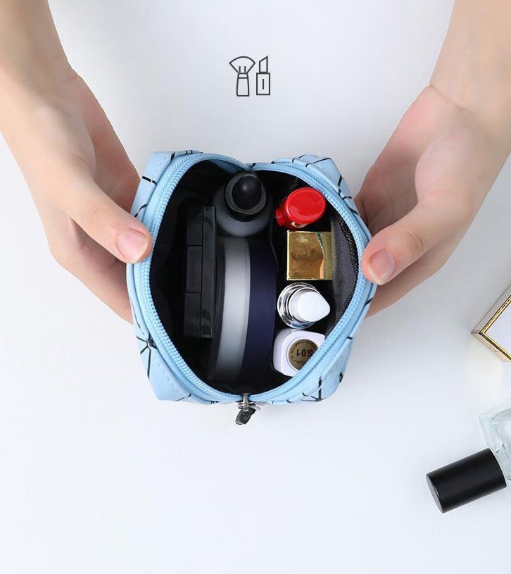 Stash Bag Make-Up Toiletry Pouch Waterproof Cosmetic Bag with Zipper Travel Packing Small Cosmetic Bag Accessory Organizer CO/B\HA