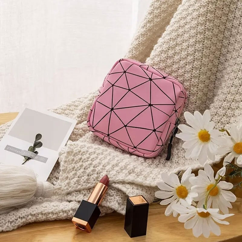 Stash Bag Make-Up Toiletry Pouch Waterproof Cosmetic Bag with Zipper Travel Packing Small Cosmetic Bag Accessory Organizer CO/B\HA